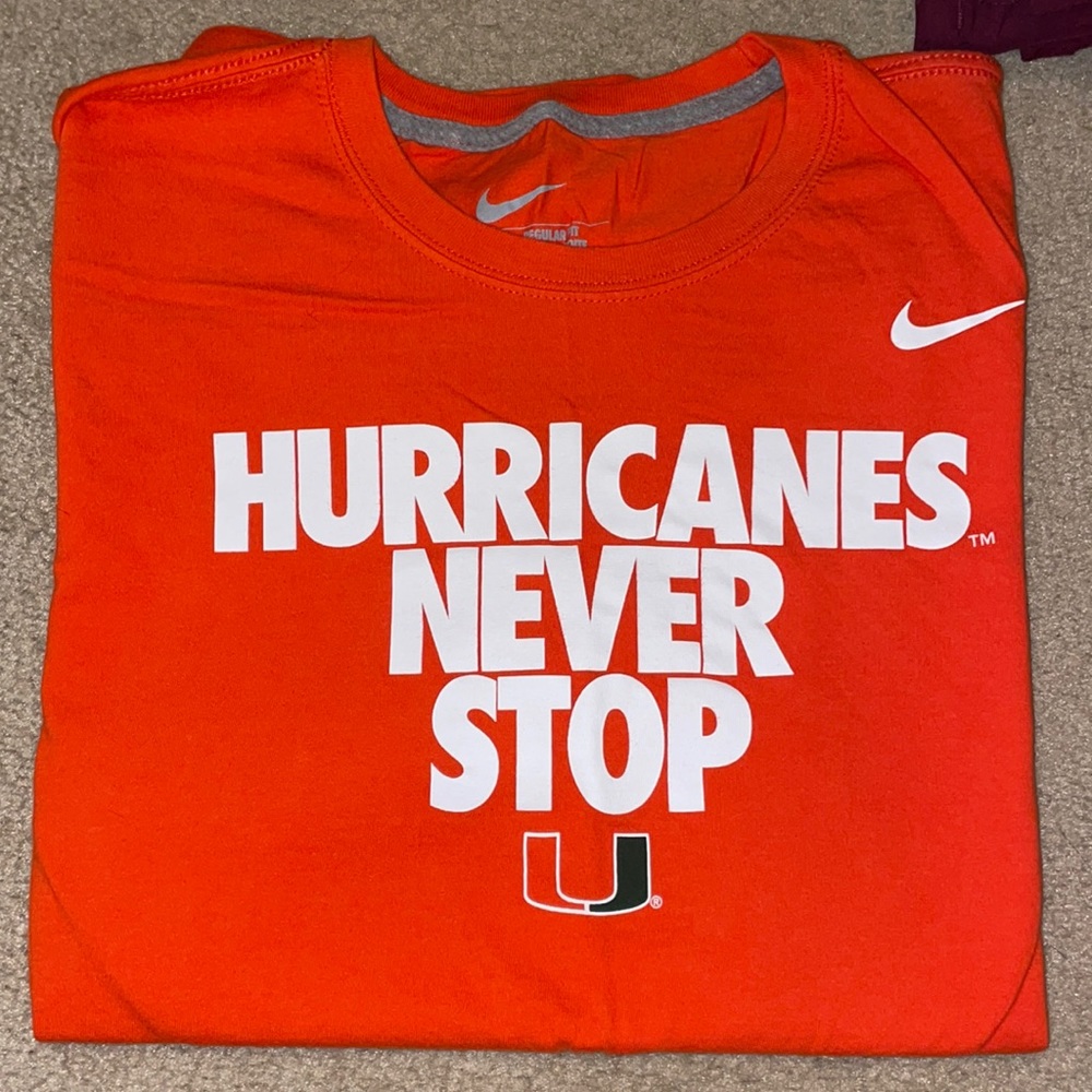 Men’s Nike Miami Hurricanes tee size Large